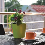 Three-bedroom In Holiday home *